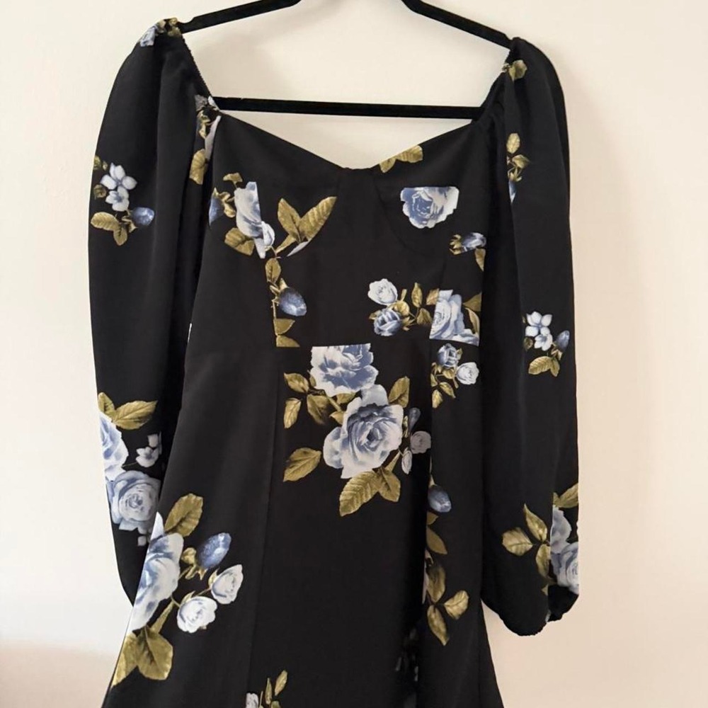 Forever 21 black floral dress with blue/white roses and green leaves, size M